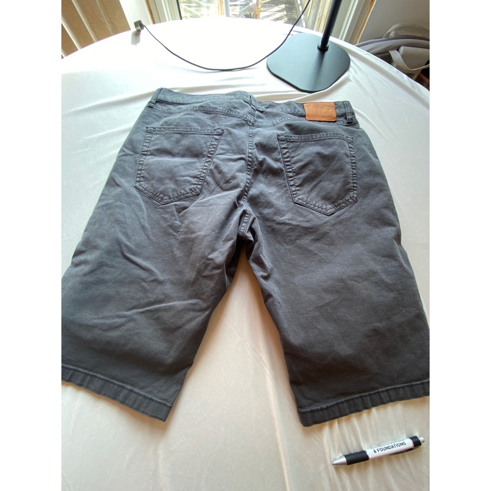 Lucky Brand Mens Stretch to Move Shorts Charcoal Gray Size 34 Flat Front - Picture 5 of 6